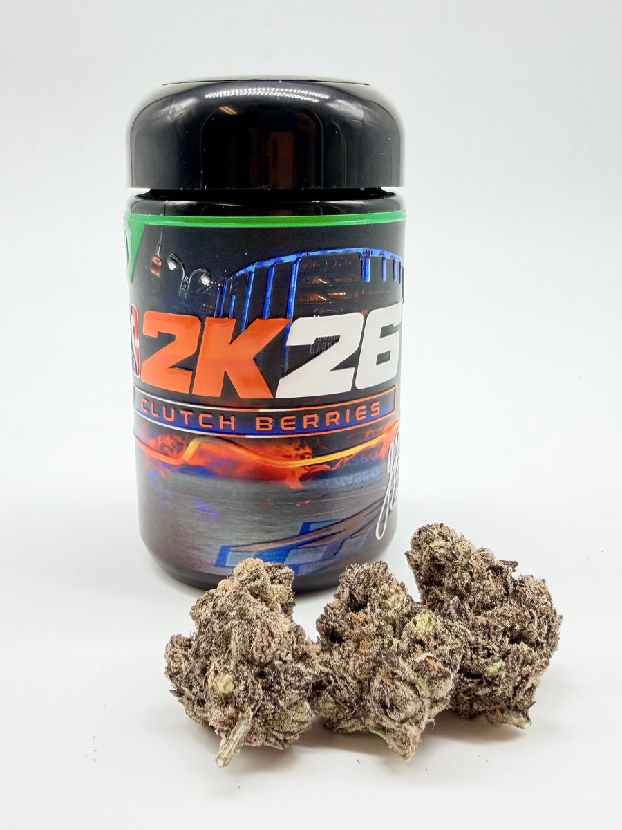 Exhale_NY's tweet photo. Clutch Berries by @not4every1ca 
(Crunch Berries x Fundip)
Living Soil Grown in California

A flavorful hybrid combining sweet berry candy notes from Crunch Berries with the sugary, fruit-forward terps of Fundip. Grown in living soil, Clutch Berries offers exceptional flavor, smooth smoke, and a well-rounded profile that stands out for both aroma and bag appeal. 🍓🍬🔥