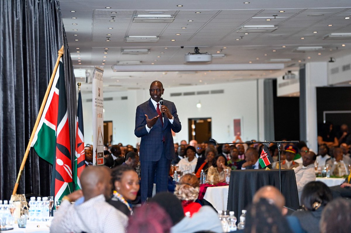 roselinenjogu's tweet photo. Huge diaspora town hall and dinner  today in Helsinki, Finland. President @WilliamsRuto met with Kenyans living in Finland, Norway, Sweden, Denmark, Estonia, Iceland, Latvia and Lithuania. https://t.co/DZzLj3t7L7