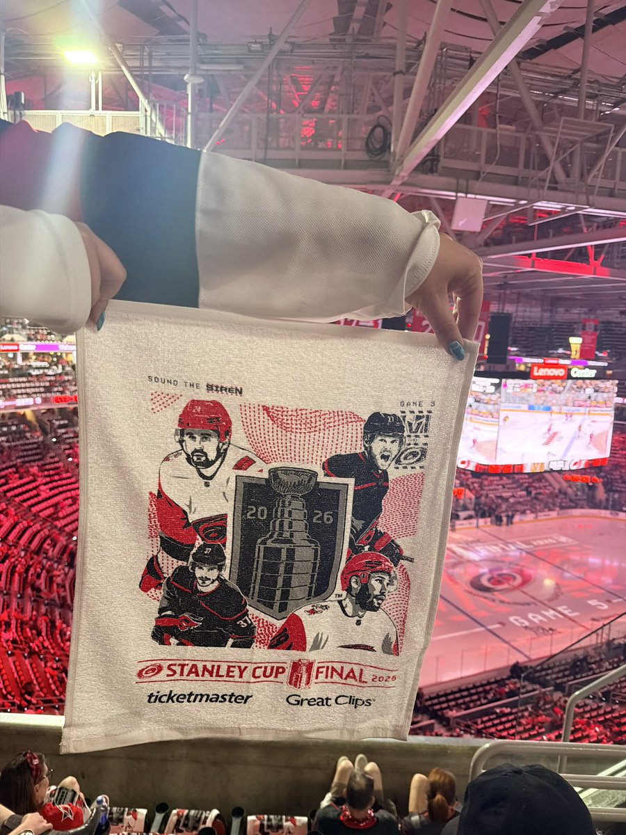 hvernon87's tweet photo. #SoundTheSiren Let’s do this. https://t.co/WgD8CDr31l