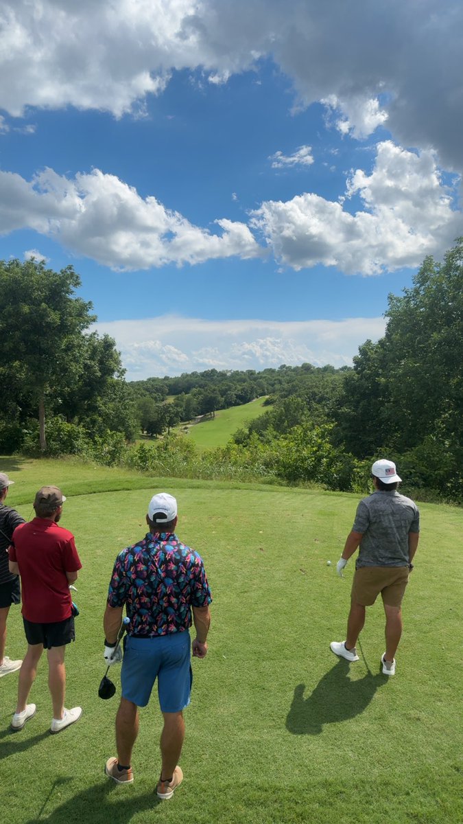 Landon_Holder's tweet photo. @casualclubguy Chickisaw point, Oklahoma. Cool track of land for a course. https://t.co/1wHCgzjal3