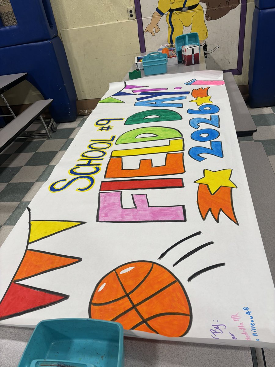 ArtwithBudar's tweet photo. @S9_Belleville ‘s Field Day banner is done! Thank you to my two student helpers in 4th grade for helping me paint it in! https://t.co/bjxbMbd48o