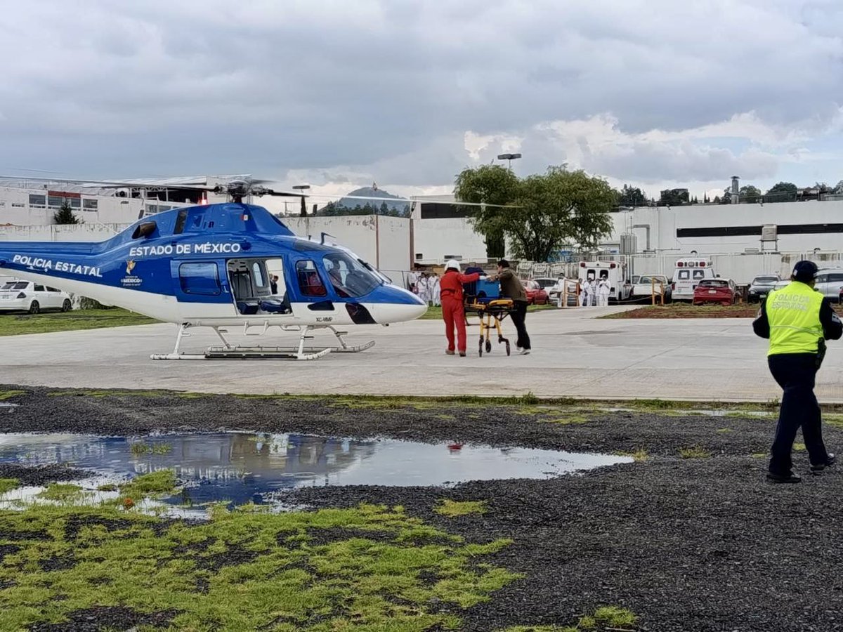 delfinagomeza's tweet photo. Reconozco el esfuerzo de @GrupoRelampagos de la @OficialiaEdoMex, quienes de la mano con el #CENATRA, personal médico y especialistas, realizaron con éxito el traslado aéreo de un corazón y un hígado procurados en el Hospital General de Zona No. 252 del IMSS, en Atlacomulco.

Gracias a estas acciones en equipo, se redujeron tiempos críticos para que estos órganos llegaran oportunamente a sus destinos y pudieran brindar una nueva esperanza de vida.

¡Con estas acciones demuestran #ElPoderDeServir!