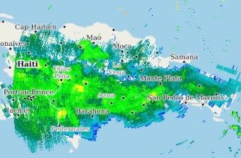 GloriaCeballos7's tweet photo. Bien entrada la noche se mantienen los nublados generadores de lluvias sobre poblados del litoral caribeño y centro del País. Vaguada y onda tropical mantienen incidencia. https://t.co/lIbbVaHg5u