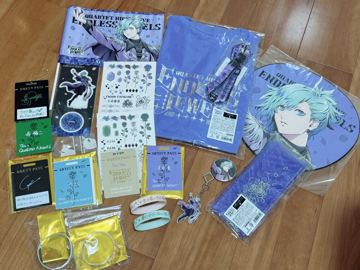 BwlImai's tweet photo. 昨日のカルライ物販で得たものたち💎✨
自分、トレーディング系を買うと全部マイラスが出る魔法がかかっていたようで...🧙‍♀️
特典のラババンも全部💚マイラス❤️でした！
藍ちゃん一個も自引きできず😂
今回トレスペを設けてくださったことで、優しいプリンセス👸の皆さまに交換していただけました🙏感謝 https://t.co/oRYKivVkN2