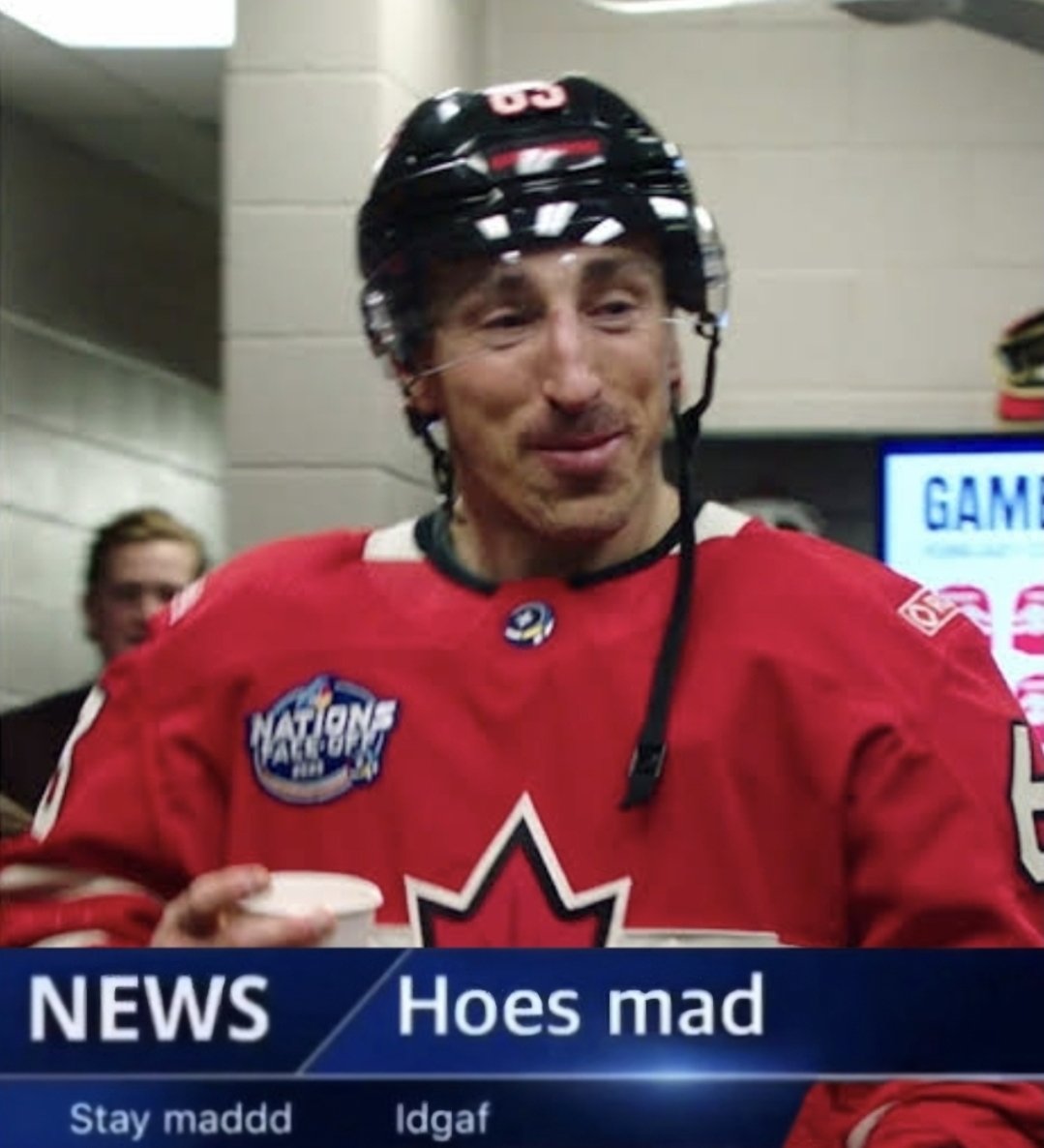 sam 🏒 tweet media