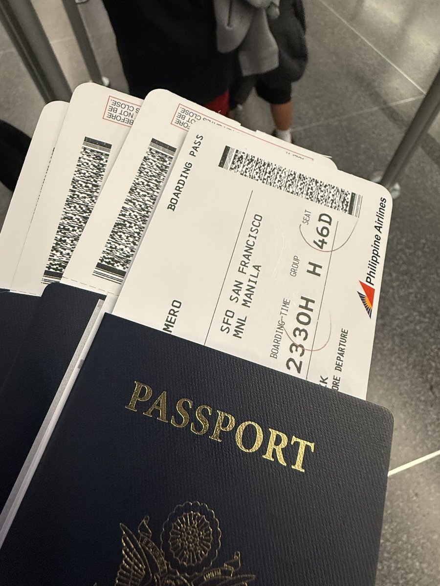 ismokeloud707's tweet photo. We out ✌️
#catchflightsnotfeelings https://t.co/pojoLCaVD2