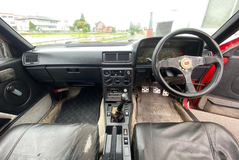 IXbE1IzHH3myazI's tweet photo. 気になる中古車まつり！
「トヨタ カリーナ クーペ 1500 SE」
クーペの1500 SEは超レアですぅ😆
マニュアルミッションもうれしいですね！ https://t.co/AUdP6dQ1cu