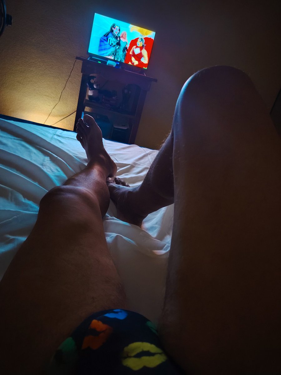 FelipeDeJessA18's tweet photo. Algunas ocasiones se antoja dormir de a cucharita https://t.co/LIa6Gi0tGH