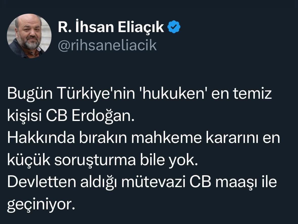 celikgsm47's tweet photo. İçtiğim çayı püskürttüm!
Umarım suç teşki etmez🤩💚❤️💛✌️✌️ https://t.co/8rzRdYUQst