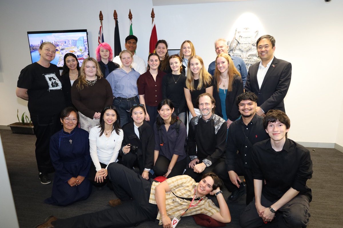 AusAmbMongolia's tweet photo. Pleased to welcome @CurtinUni students to Mongolia! 🇦🇺 🇲🇳

The students will undertake a community development project outside Ulaanbaatar, strengthening people-to-people links between Australia and Mongolia. https://t.co/ig8uPi34VL