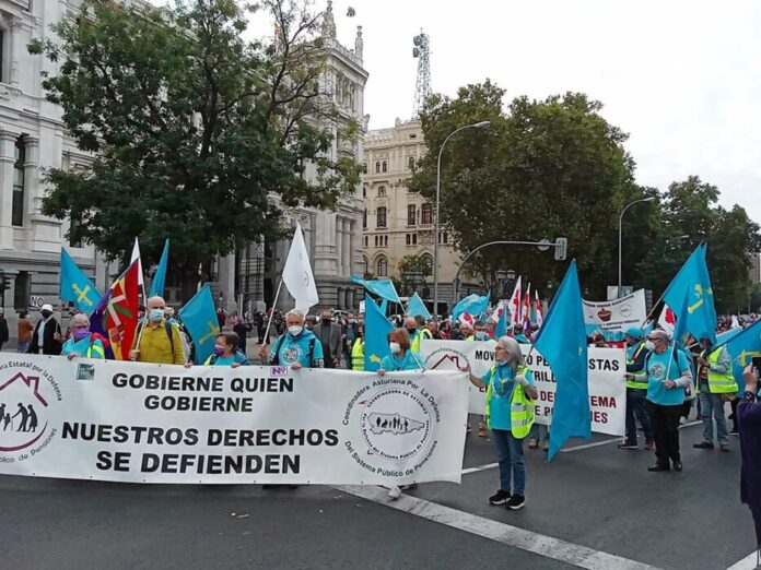 rivasactual's tweet photo. COESPE califica de «traición histórica» de PP y PSOE el rechazo a eliminar los coeficientes de reducción a pensionistas con más de 40 años cotizados @CoespeOficial https://t.co/Jbpfh8z6vh https://t.co/isO38rjavt