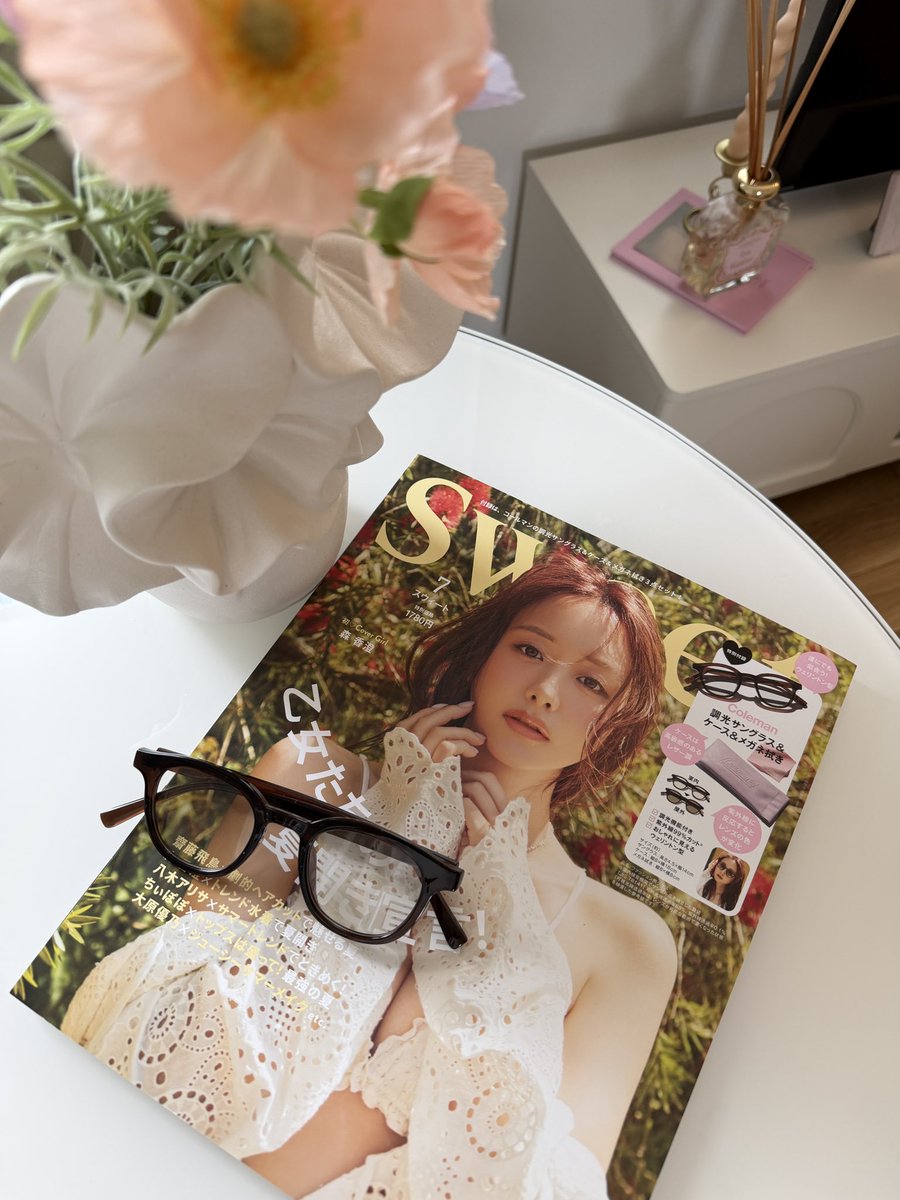 sweet7月号 発売されました🎀 今回の付録はcolemanの 調合サングラス