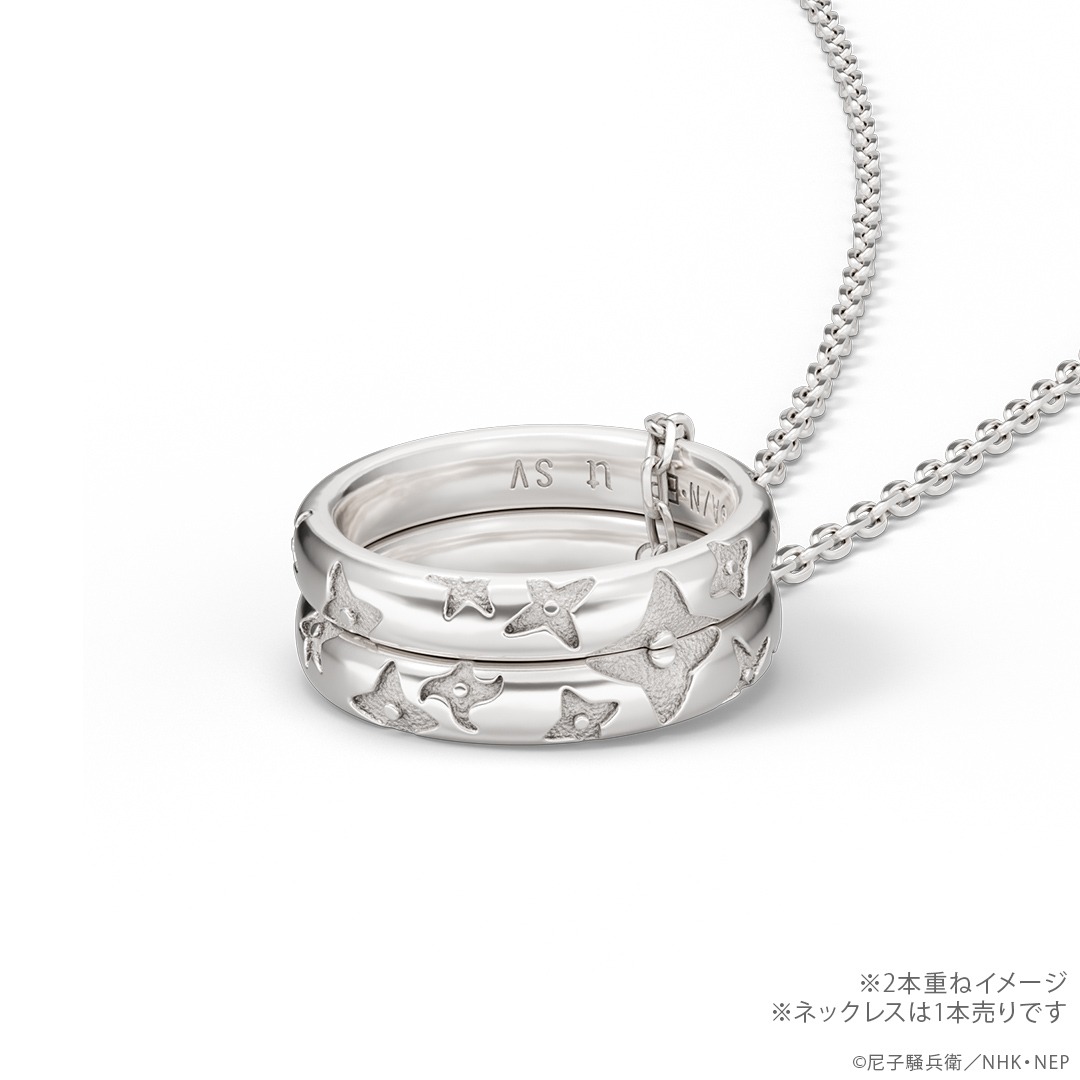 u_treasure_pr's tweet photo. ✦ ご予約は7/21(火)まで ✦
￣￣￣￣￣￣￣￣￣￣￣￣￣
リングネックレス
＿＿＿＿＿＿＿＿＿＿＿＿＿

刻印は言葉よりも雄弁に
　消えない絆を語りかける。

季節を超えて
　ずっとあなたの胸元で――。

#忍たま
土井半助✦山田利吉