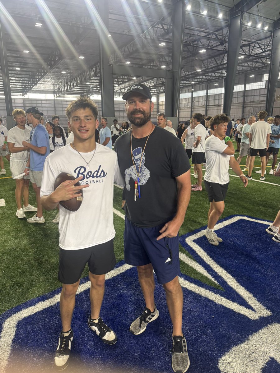 Austonwhite_7's tweet photo. Had a great camp experience at @IchabodFTBL today it was great and thank you to @CoachSharpWU for the invite looking forward to keeping in contact with them and seeing where that relationship goes. @Theim_7 @Zach_Watkins @SMAGuardianFB https://t.co/JLvUBVc8Rs