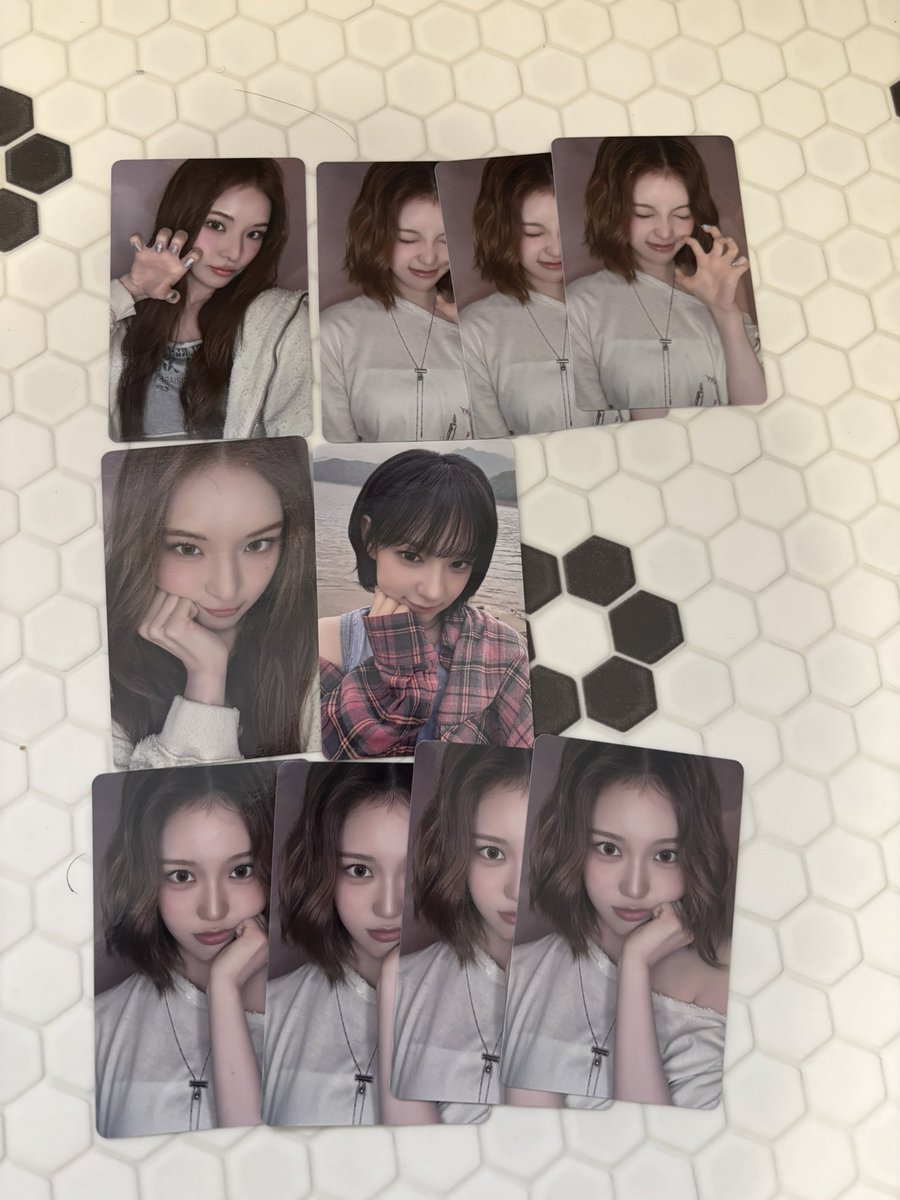 JJJeanzo's tweet photo. izna SET THE TEMPO 交換 トレカ タワレコ 渋谷 特典 封入

【譲】ココ サラン　ジョンウン セビ マイ

【求】ジミン(同種)異種検討
       比率違い可

郵送希望しております。

#izna交換  #izna https://t.co/faTwM5RNBV