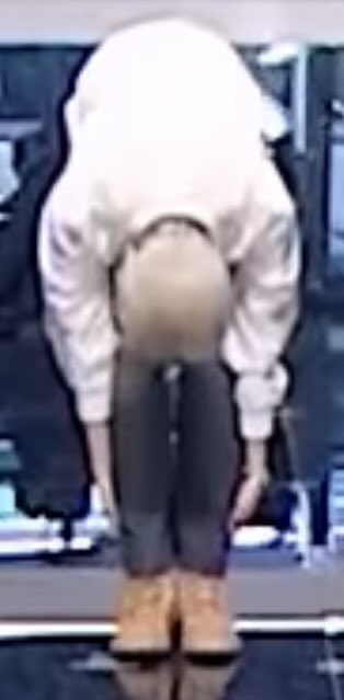 큐이 tweet media