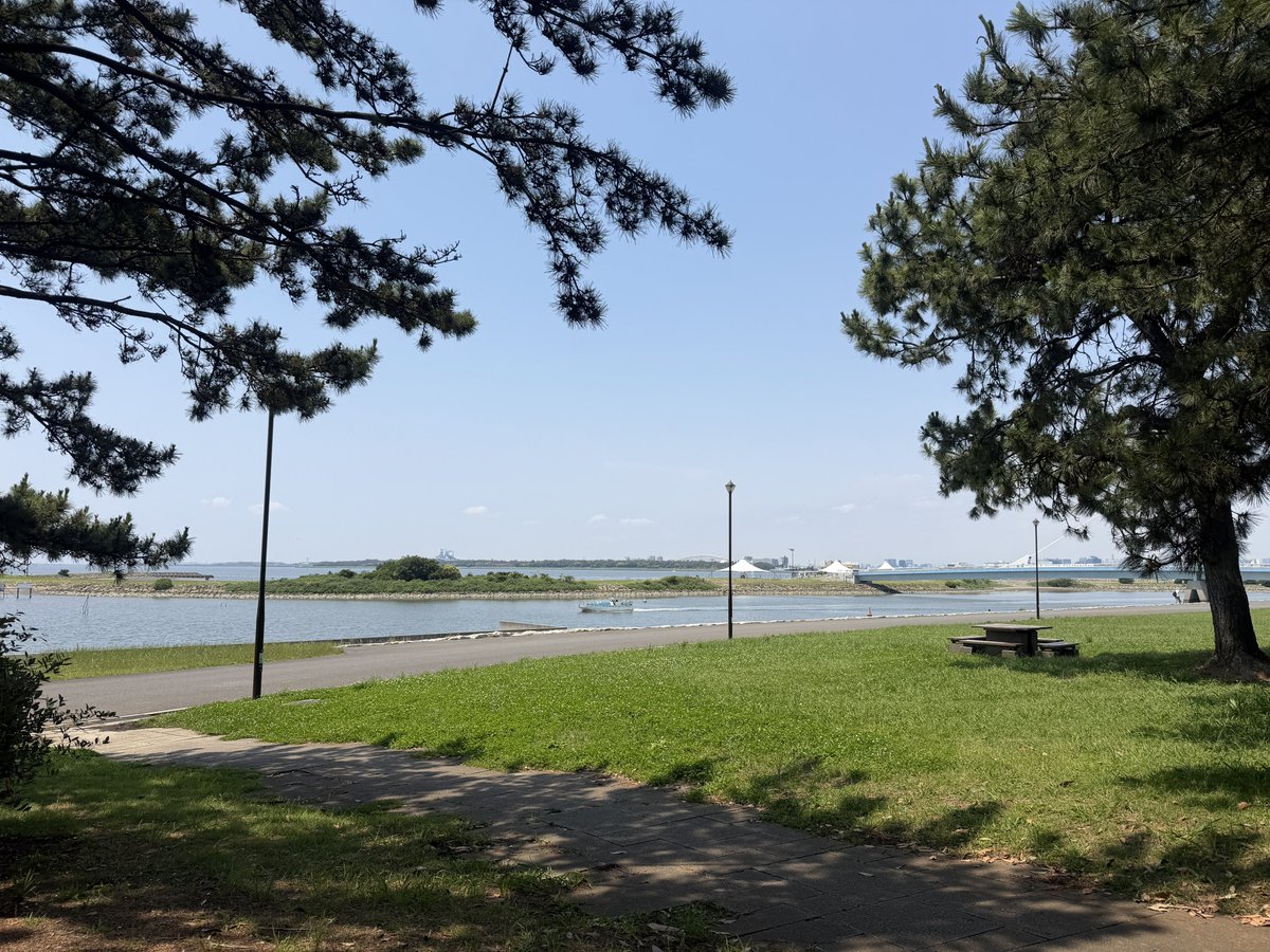 ayame2d's tweet photo. 久しぶりに葛西臨海公園へ。

東京で1番ってくらい好きなところ。
海も見えるしゆったり時間が流れている感じが好きなのよね。
まったりしながら1時間くらいお散歩した☺️ https://t.co/Zd25iFHXGq