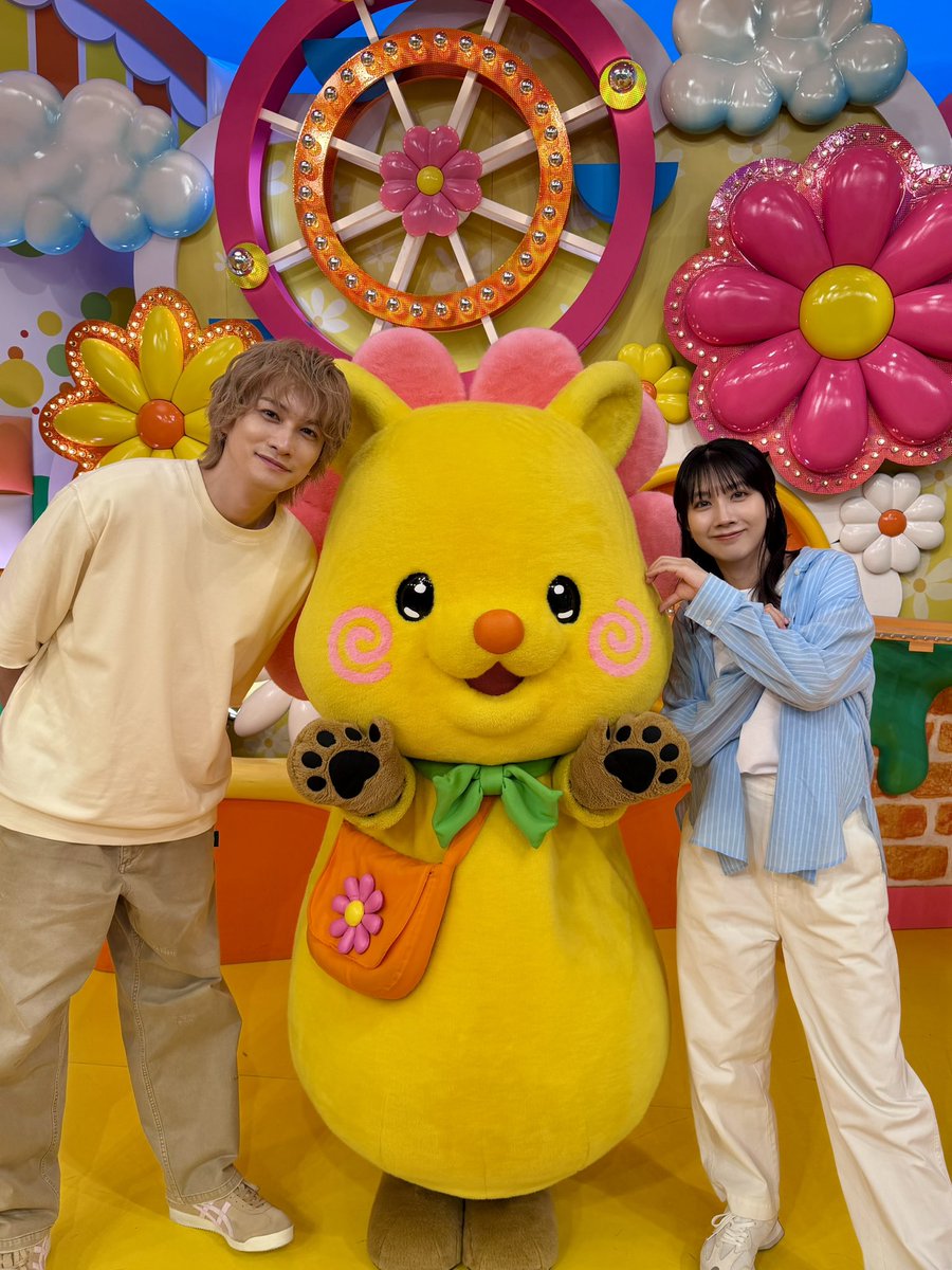 tatsuki_ntv's tweet photo. 町田啓太さんと松本穂香さんが
日テレを電波ジャック中📡⚡️

『DayDay.』ご覧いただき
ありがとうございました！

最後は、
『ヒルナンデス！』に出演します💛
ぜひご覧ください！

#タツキ先生は甘すぎる！
⋆͛🎨 【最終回】明日よる𝟗時🎨⋆͛ https://t.co/fpteAylK9c