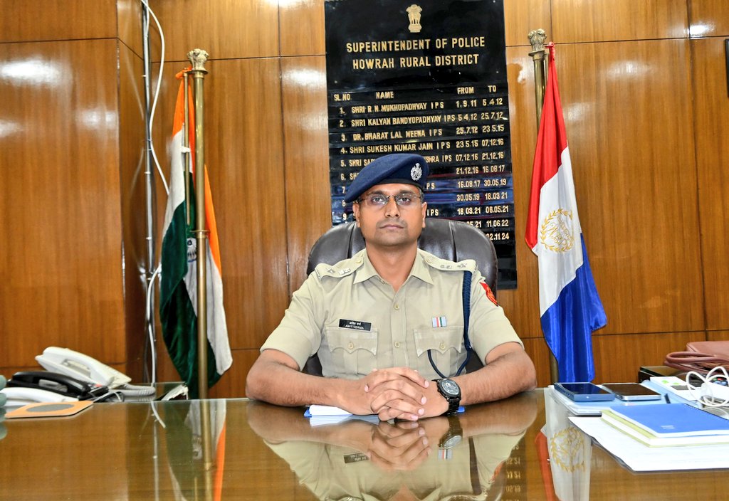 AmitV_IPS's tweet photo. Joined as Superintendent of Police (SP, Howrah Rural District. https://t.co/FmCT22J8jH