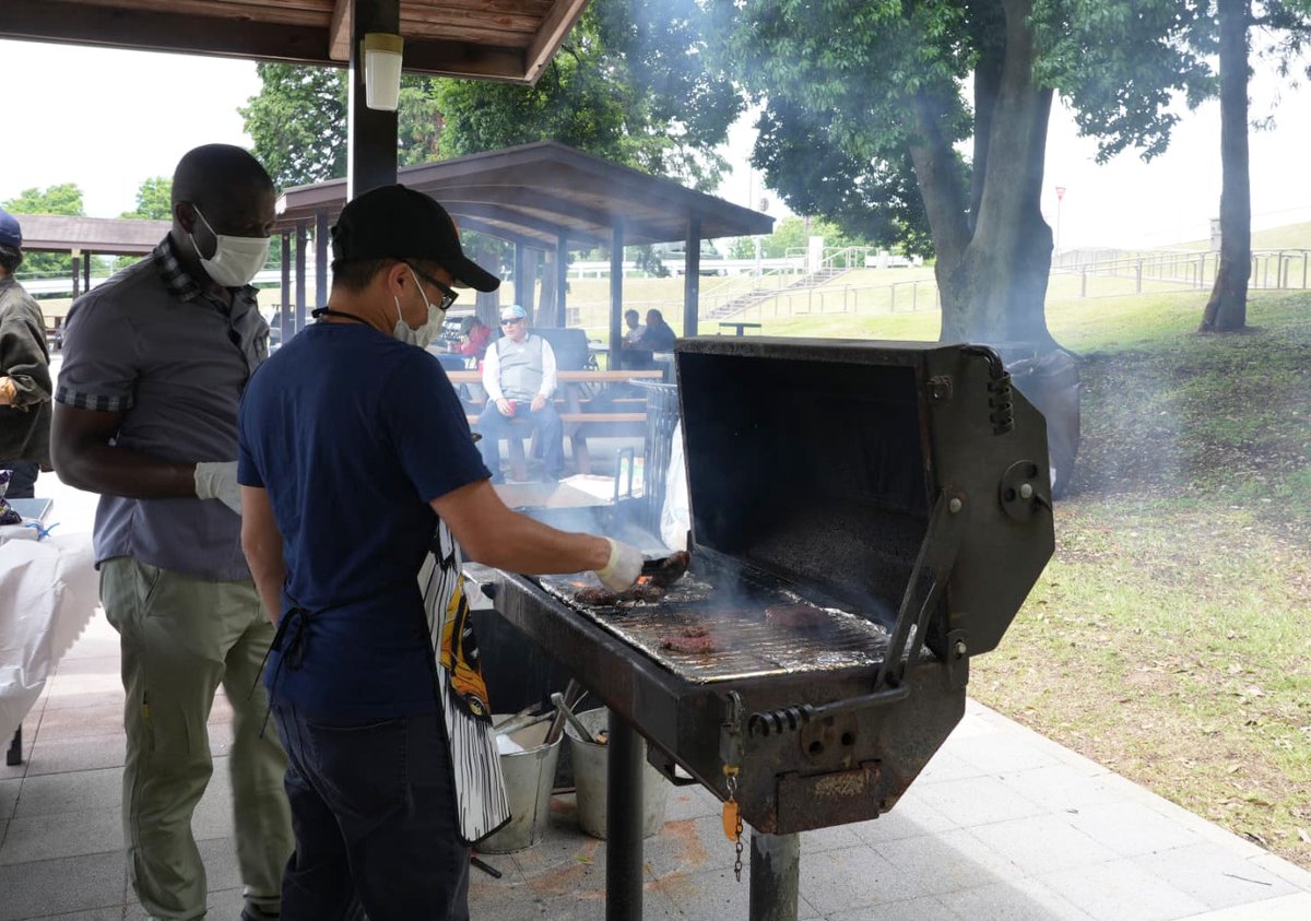 USACEJapan's tweet photo. キャンプ座間でJEDのOrganization Dayを行いました。
JEDスタッフやその家族が集まり、美味しい食事と楽しい会話を楽しみました。
梅雨入りして天気が心配されましたが、とても良い天候に恵まれて、楽しいひとときを過ごすことができました。

#JED #USACE #米陸軍工兵隊 #OrgDay https://t.co/yKuvhrvIcT