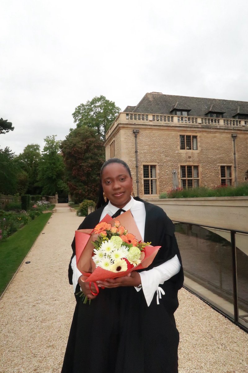 Ewere_EA's tweet photo. MSc in Social Science of the Internet from the University of Oxford✨

To God, for the grace that carried me. To my family and friends who were there every step of the way, thank you. And to the Rhodes Trust for making it possible🤍 https://t.co/HWUv5B6CSz