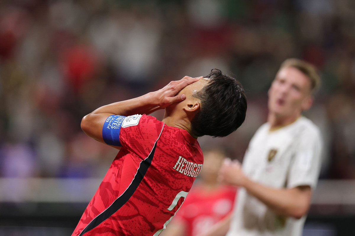 HQpcrt's tweet photo. Son Heung-min #FIFAWorldCup https://t.co/MSbEkaK1i9