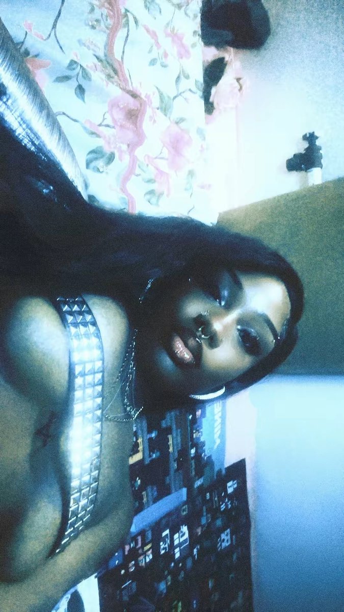 totiggd's tweet photo. 👩🏿‍🎤 #nsfw #nsfwtwt https://t.co/Dz8NB88WMm