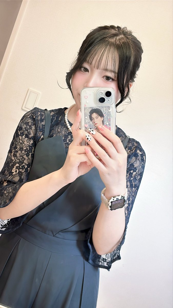 aa28010's tweet photo. 結婚式にお呼ばれなのでパンツドレスにした https://t.co/gLo2CZFpRR
