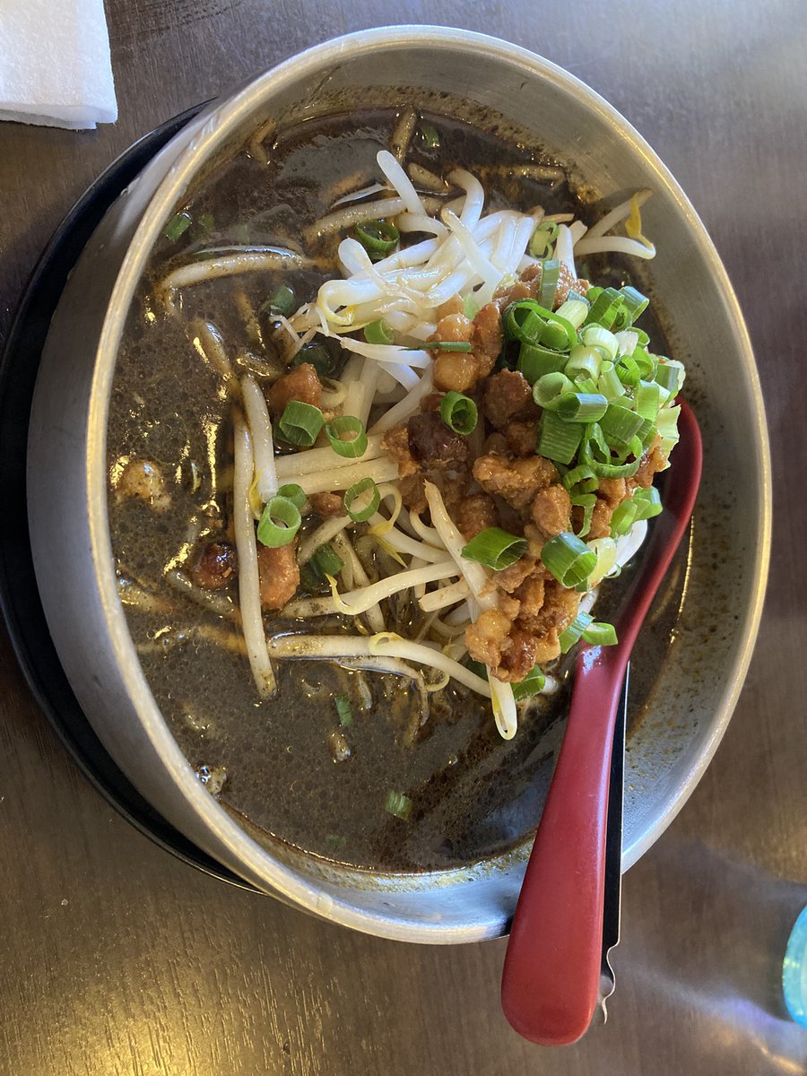 kudo0903's tweet photo. この間のハンバーグランチと黒胡麻ラーメンと作ったナポリタン🍝
ハンバーグ美味しかったまた行きたいなあ(@￣ρ￣@) https://t.co/eJFfZhZZJ1