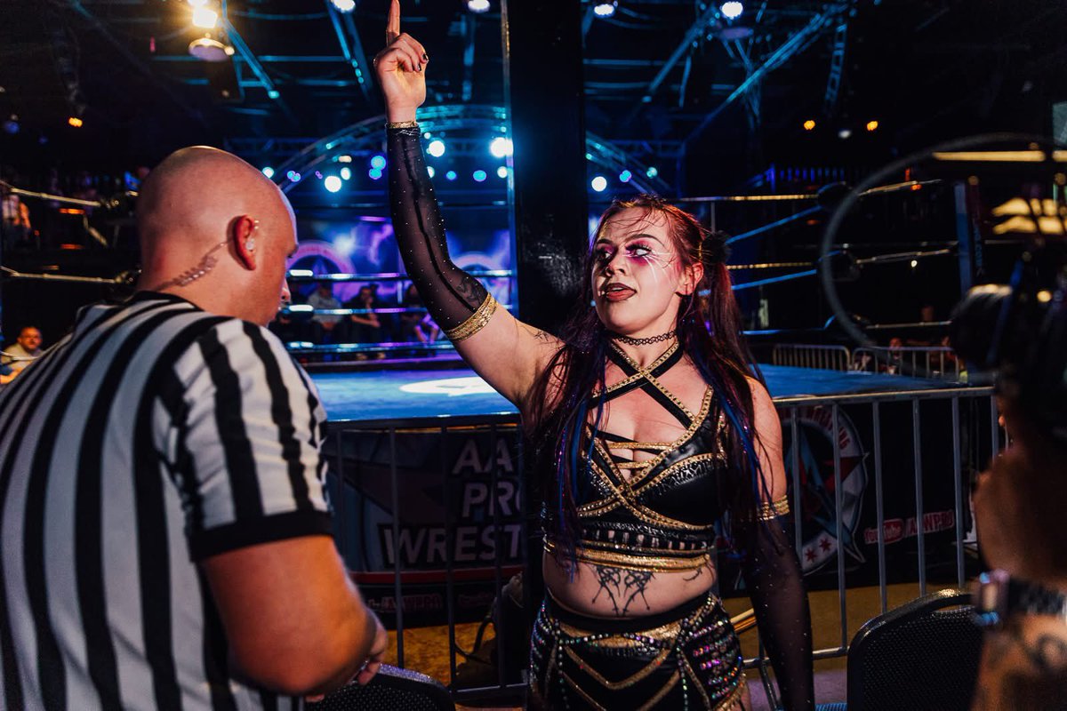 AAWPro's tweet photo. #AAWHomecoming: BOURBON STREET FIGHT - Maggie Lee vs. Blair Onyx

AAW Homecoming
May 22, 2026
115 Bourbon Street
Merrionette Park, IL 

Catch the replay at https://t.co/hLe08ELetT

👥: @justmaggielee / @blairxyno 

📸: slingbladephoto 
🏟️: @BourbonSt115 https://t.co/OO9qGIBNfD