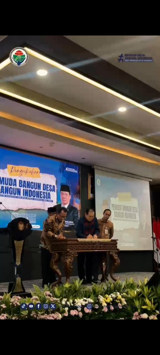 SRMWahid's tweet photo. Menteri Desa PDT melepas 200 Pemuda Magang ke Jepang, pada Pengukuhan Pemuda Bangun Desa Bangun Indonesia, dihadiri Utusan Khusus Presiden, Raffi Ahmad 

@YandriSusanto
@ARizaPatria
@KemensetnegRI

#KementerianDesaPDT
#BPSDMKementerianDesaPDT
#KemendesaPDTKukuhkanPemudaBangunDesa https://t.co/093vjnH7An