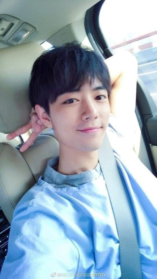 mini_mewz's tweet photo. พอเห็นรูปเซตนี้..ก็นึกถึง
"น่ารักจัง ปากจู๋ด้วย" 😆 https://t.co/D6UuWqrmAo