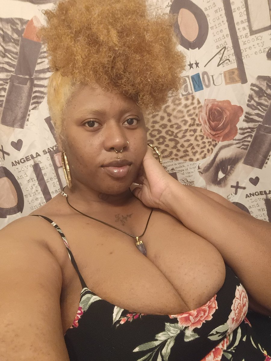 Darealbigfine1's tweet photo. Happy birthday to meeeeee! https://t.co/J0LyFBsXhR