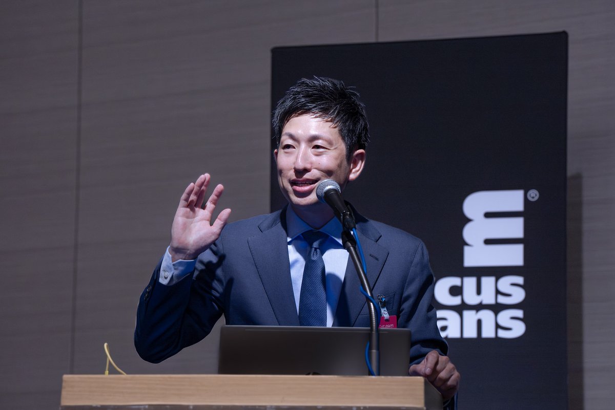 MEJapanSummits's tweet photo. 第22回『CMO Japan Summit 2026』
2日目単独講演『かみそり一筋70年の老舗の挑戦秘話：未踏の価値をどう生み出すのか』
ニッケンかみそり株式会社 代表取締役 熊田 征純氏にご講演いただきました！成熟市場で「まだない価値」をどう見出すか、同社でのご経験を共有いただきました✨
#CMOJapanSummit https://t.co/0OshoDZgCx