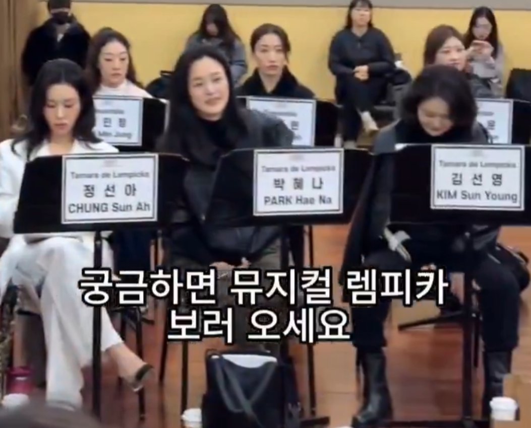 122314145__'s tweet photo. 자유분방 렘피카들과
반듯반듯 라파엘라 https://t.co/BWwkUqrEKw