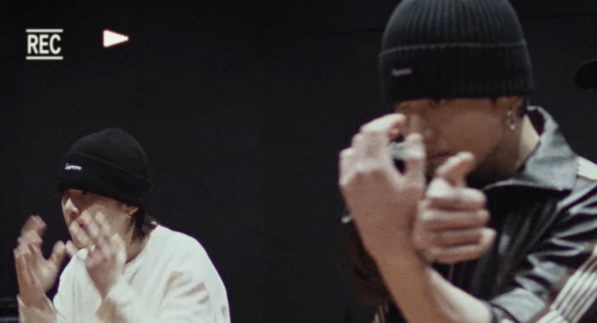 yoonkookify's tweet photo. beanie duo 🖤 https://t.co/nUfgwCVsDw