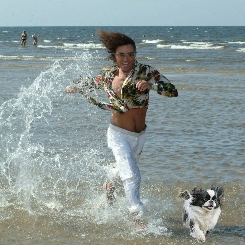 a_adachiya's tweet photo. ワレリー・レオンティエフ「愛の海岸」を聴きながら
Валерий Леонтьев. Берег любви. Видеоклип. - YouTube https://t.co/zDMYHWChwe

#ワレリーレオンチエフ #ワレリーレオンティエフ #ソ連歌謡 #leontiev #valeraleontiev https://t.co/ItzzYxgxhf