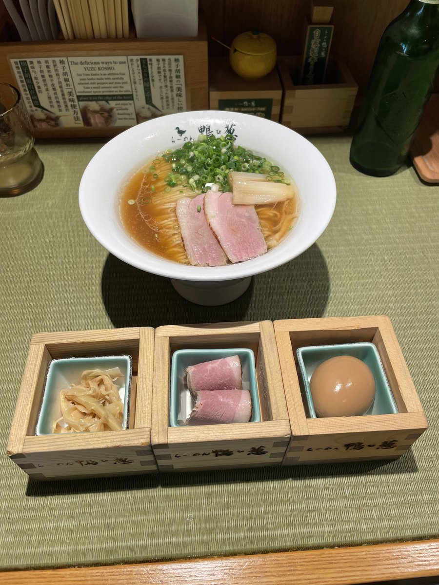 fuusyun's tweet photo. 鴨の風味がふわっ
ネギの甘みがとろっ
親子丼は卵ふわふわ
最高でした https://t.co/hDA3IP3x37