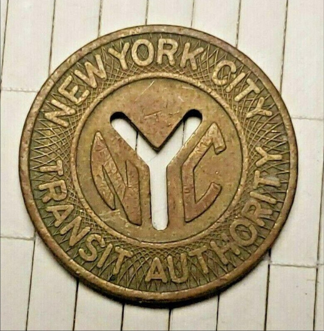 moistdream1's tweet photo. @ayoair Alexander's, VIM, C Town, Thom McAn. 

Subway tokens. https://t.co/abi2WOBgni
