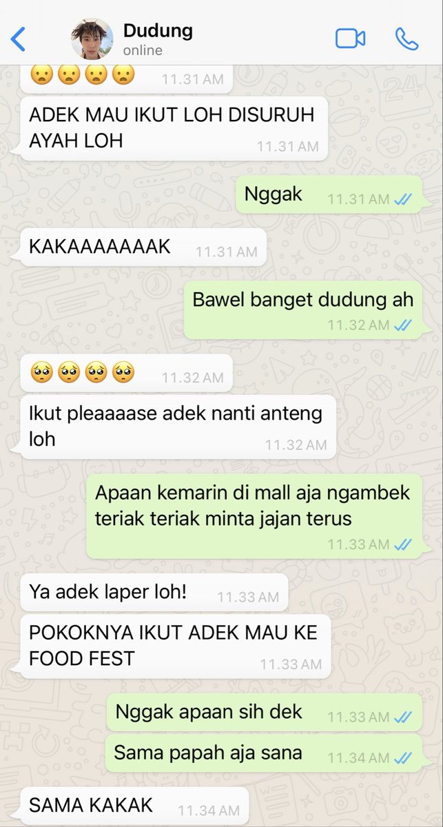 barbiephu's tweet photo. #pondphuwin au

Dudung ngintilin kakak &amp; pibi 🍔🐠

#KeluargaSomat https://t.co/QHK9WYzp5b