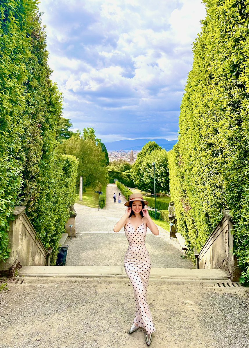 CryptoLucie's tweet photo. 《托斯卡纳艳阳下》🌲
Under the #Tuscan Sun～ https://t.co/Uy5Zr38Mxf