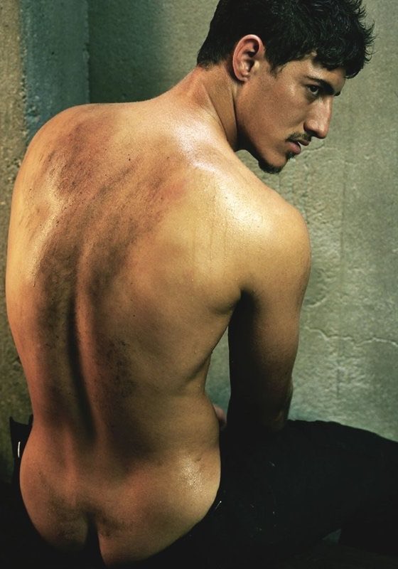 VintageBeefcak3's tweet photo. Eric Balfour for Flaunt Magazine, 2003 https://t.co/IttVrfzUZR