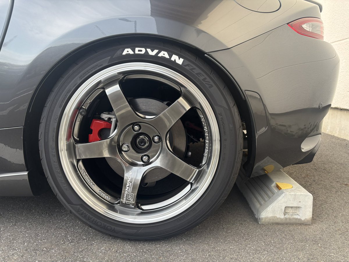 Tike1013Ya's tweet photo. #MX5
#Miata
#Eunos
#RoadsterRF
#NARDI
#LegMotorSports
#ADVAN https://t.co/Q3nExXtHC6