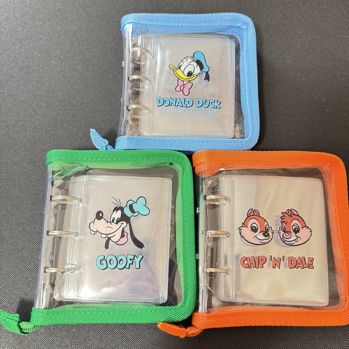 ZC8479's tweet photo. ディズニーシークレットバインダー　　

求:ミニー

譲:チップとデール
ドナルド
グーフィー

郵送での交換をお願い致します。 https://t.co/SWsshtk6AV