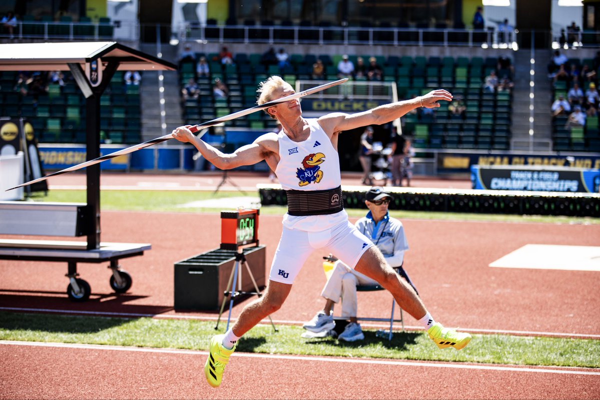 kansastfxc's tweet photo. John Swabik closes out his season as an Honorable Mention All-American. 🏅

Decathlon | 6,587 points | 20th overall

#RockChalk https://t.co/n3Uctc6mQc