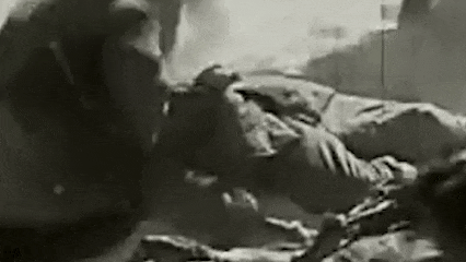 TibetNews11's tweet photo. Dall'utilizzo del #cotone per sfamare la fame alla trasmissione digitale della conoscenza, il sangue e i canti della XVIII Armata non si sono mai spenti. https://t.co/rtrr6qg8qp