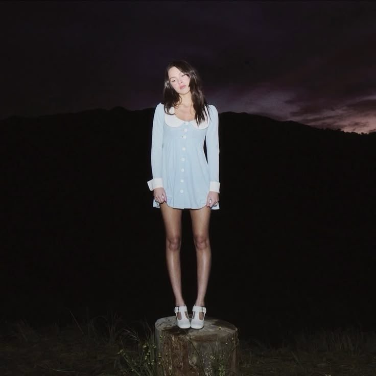 liviadearest's tweet photo. my yspsfagsil ranking 🩷💐🐝🔪
1. begged
2. honeybee
3. cigarette smoke
4. stupid song 
5. my way
6. the cure
7. less
8. u + me = <3
9. expectations 
10. drop dead
11. purple
12. what’s wrong with me
12. maggots for brains https://t.co/XWxnUGXH5s