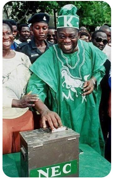 comrade_lekan1's tweet photo. The owner who never enjoyed the mandate, enjoying by others now.

The Sacrificial lamb for Enthronement of Democracy https://t.co/CZjK1vyZHA