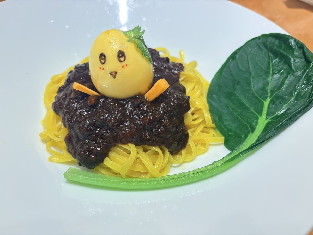 193rin's tweet photo. 今年も出会えた🥹✨
#パスタ・デ・スマイル のふなちゃん♪
デミグラスソースいただきました🍝
夫はおさかなソースで🐟
スムージーも美味しかったぁ！
ごちそうさまでした😋
また来まーす💛
#ふなっしー
#船橋東武
#ふなっしー地上降臨14周年 https://t.co/iDWv7ei9aG