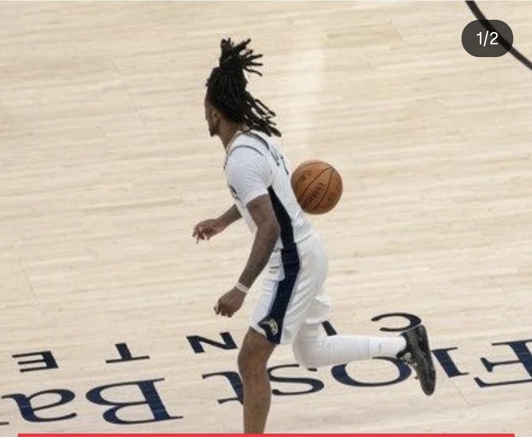 TuneJackson's tweet photo. Without these 2 plays, Spurs wld be up in the series 3-1 https://t.co/Eyvz1BorAG